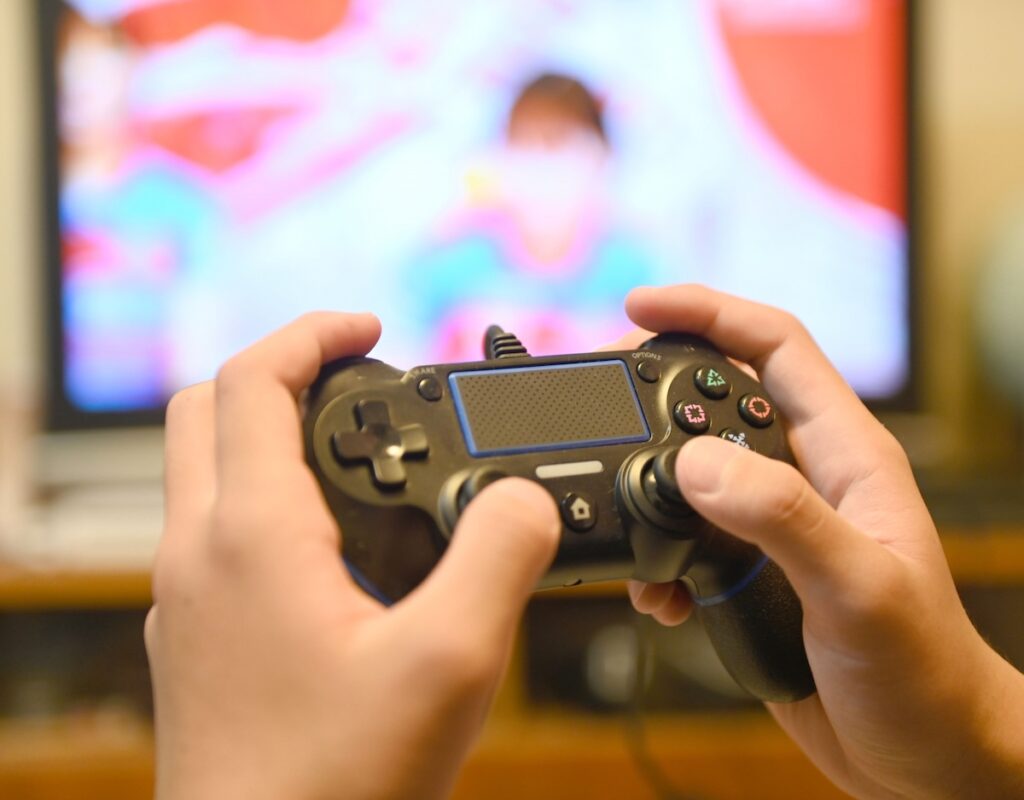 ゲーム画面とコントトーラー